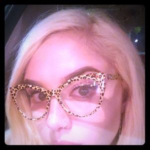 BRAND NEW Betsey Johnson Leopard Print Glasses